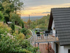 Direkt am Wald mit Panoramablick bis zur Pfalz